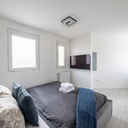 Erzsebet 35 Apartmán *